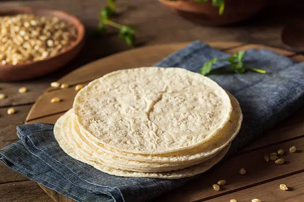 El precio de la tortilla podría resentir el aumento de costos./istock