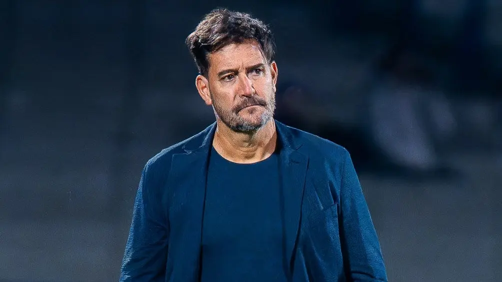 Gustavo Lema, entrenador de los Pumas | IMA