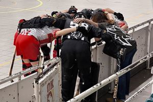 Detienen a portera de Club de Hockey Sant Jordi por grabar a sus compañeras en las duchas