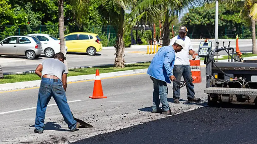 Adiós a los baches: Sheinbaum anuncia megabacheo nacional con 50 mil millones