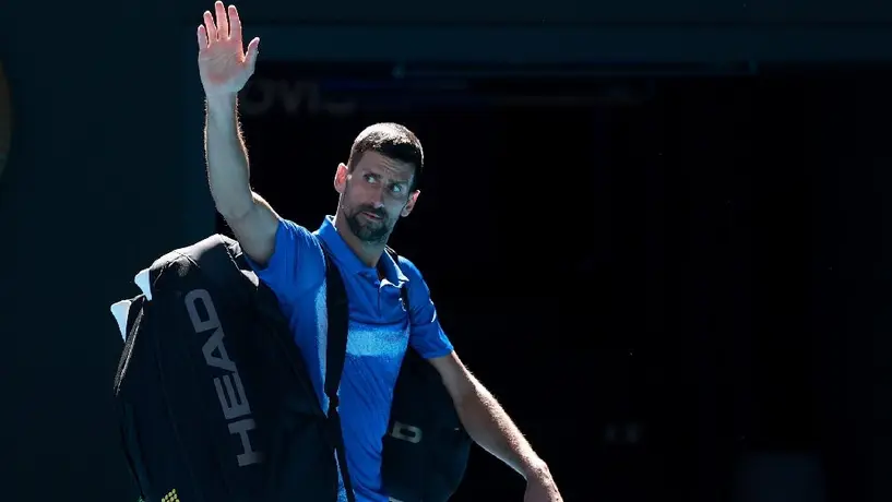 Djokovic es sorprendido por Berrettini y fortalece polémica en el caso Sinnier