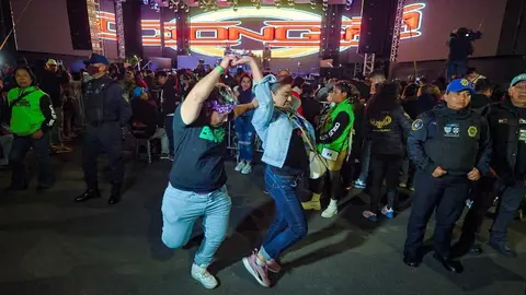 Sonido La Conga y Sonido La Changa pusieron a bailar a la gente en Paseo de la Reforma