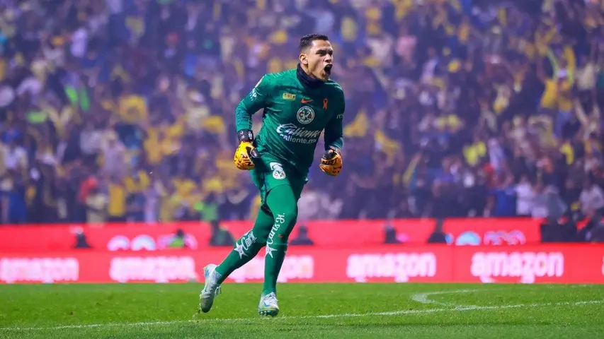 Luis Ángel Malagón, portero del Club América | IMAGO7