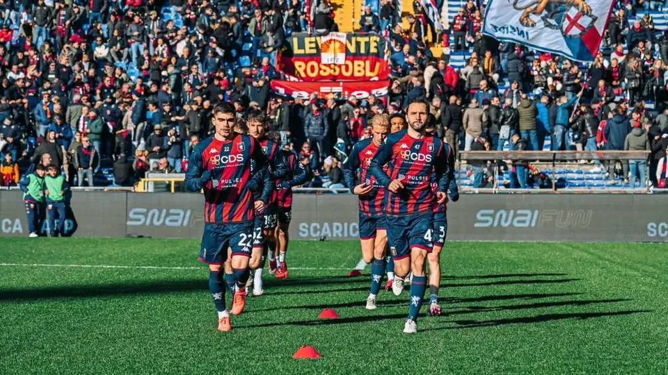 Con Johan Vásquez como titular, Genoa logró primera victoria en casa de la temporada
