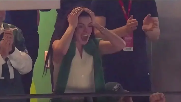 ¿Taylor Swift? No, esta vez el festejo fue de Anne Hathaway
