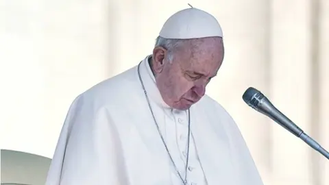 Papa Francisco: ¿Cuál es su estado de salud tras ser internado?