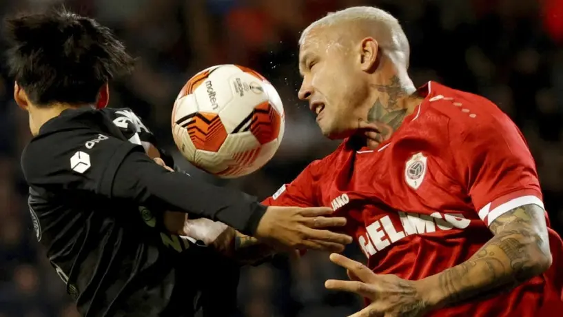 Radja Nainggolan, futbolista belga, detenido por tráfico de estupefacientes