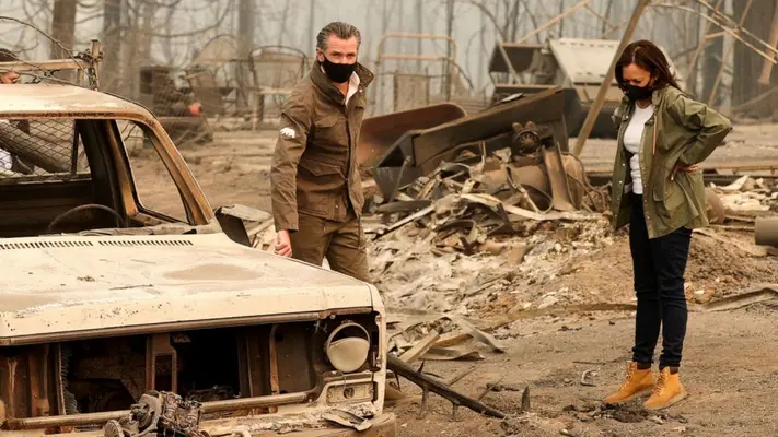 Desalojan de emergencia casa de Kamala Harris tras los incendios en Los Ángeles