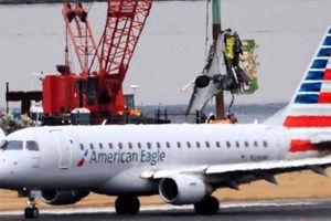 Donald Trump culpa al sistema de control aéreo por colisión de aeronaves en Washington