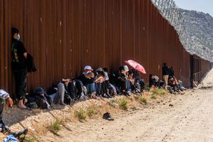 Paisanos del Bienestar: Gobierno dará a migrantes deportados tarjeta con 2 mil pesos