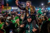 Aficionados inundan calles de Philadelphia celebrando el pase al Super Bowl LIX