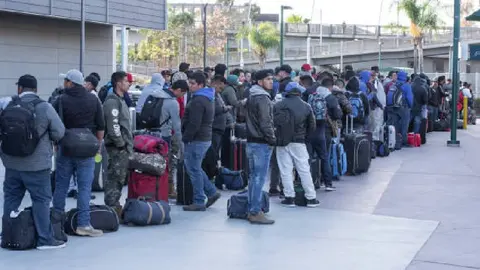¿Qué es el programa "Quédate en México" de Donald Trump?