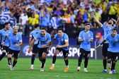 ¡Garra charrúa! Uruguay con 10 hombres vence a Brasil en tanda de penales