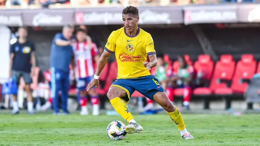 Jonathan Dos Santos, mediocampista del América | IMAGO7