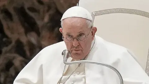 El Papa Francisco tuvo que ser hospitalizado de último momento ¿Cuál fue el motivo?