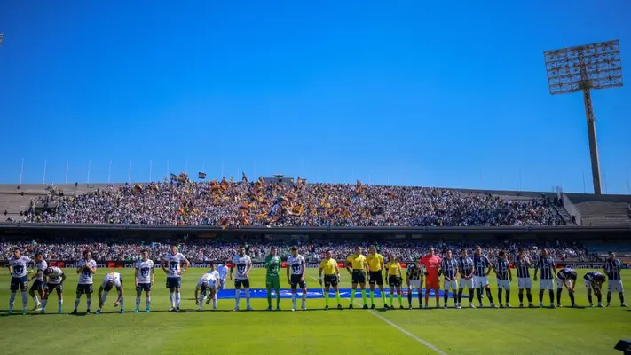 Cruz Azul y Pumas pondrán a prueba la cancha de CU en el Clausura 2025