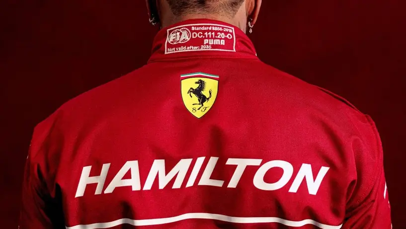 Lewis Hamilton sufrió accidente con Ferrari en Barcelona, salió ileso