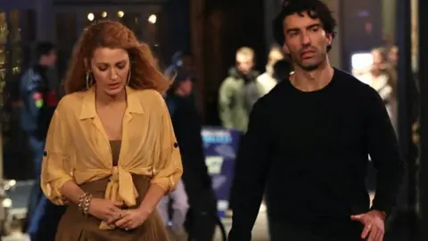 Blake Lively demanda a Justin Baldoni, acusándolo de acoso sexual