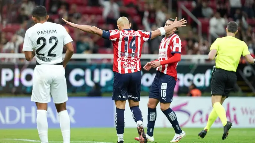 Carlos Salcido defiende a Chicharito Hernández: "Todos quisieran un poco de su carrera"