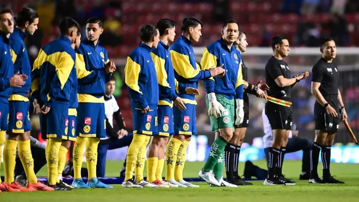 América homenajea a Cristóbal Ortega con parche; no hubo minuto de silencio en Querétaro