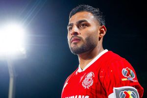 Alexis Vega revela que se quiso bajar el sueldo para seguir en Chivas