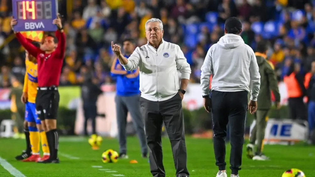 Vucetich 'explotó' contra el VAR tras derrota ante Tigres | IMAGO 7