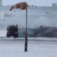 VIDEO: Vuelca avión de Delta Airlines al aterrizar en Toronto, Canadá