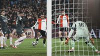 ¿Burla u homenaje? La polémica celebración de Paixao en el partido de Feyenoord ante AC Milan