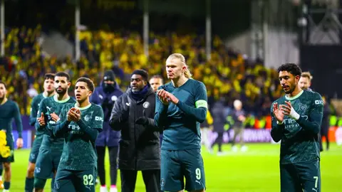 Jugadores del Manchester City reembolsarán a aficionados que viajaron a Noruega para partido vs Bodo Glimt