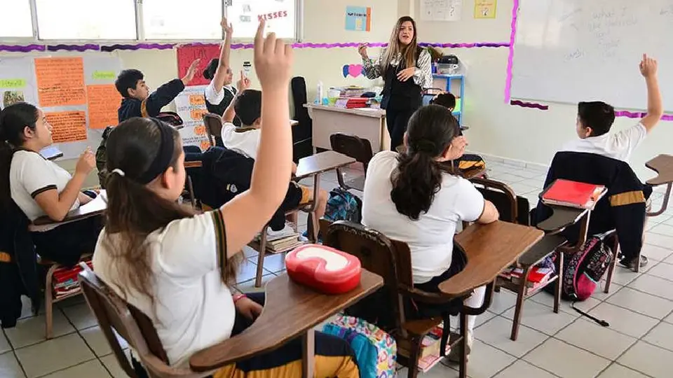 Megapuente 2025: SEP confirma que no habrá clases por cuatro días seguidos
