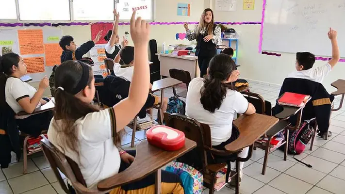 Megapuente 2025: SEP confirma que no habrá clases por cuatro días seguidos