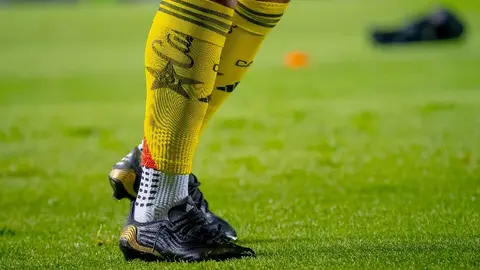 ¡Bochornoso! Afición del América confunde a Allan Saint-Maximin en partido ante Querétaro