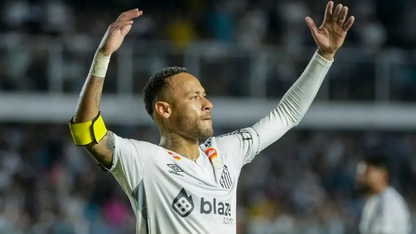 Neymar anota por primera vez en su regreso a Santos FC | AP