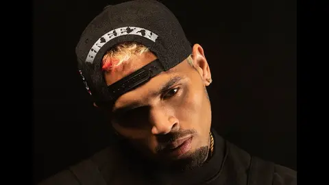 Chris Brown exige a Warner Bros 500 millones de dólares por difamación