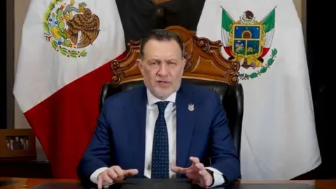 Kuri González propone prohibir redes sociales a niños