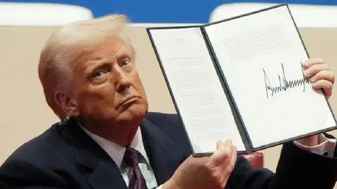 ¿Qué significa que Trump designara a los cárteles del narcotráfico como organizaciones terroristas?