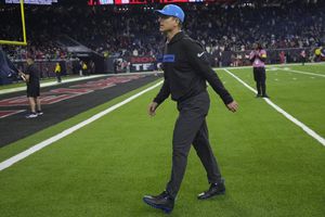 Jim Harbaugh se someterá a dos procedimientos médicos, uno cardíaco y uno de cadera