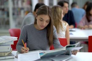¿Por sorteo? Así asignarán los lugares de bachillerato para el Ciclo Escolar 2025-26