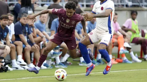 ¡Competencia para Raúl Jiménez! Fulham ficha a nuevo delantero desde el Manchester City