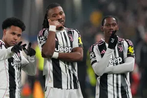 Thuram y McKennie comandan victoria de Juventus ante Benfica en Champions League