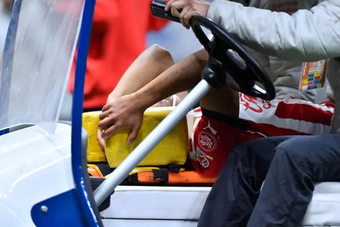 ¡Sensible baja para Chivas! Fernando Gago confirmó que 'Tiba' Sepúlveda sufrió fractura
