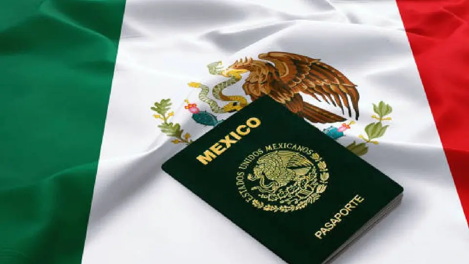 ¿Cómo tramitar tu pasaporte por WhatsApp en 2026? Guía paso a paso y requisitos