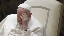 Papa Francisco: Vaticano reporta que sufre un "cuadro clínico complejo"