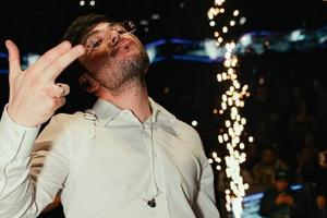 Multan a Tito Double P por cantar narcocorridos en Chihuahua: ¿Cuánto tiene que pagar?