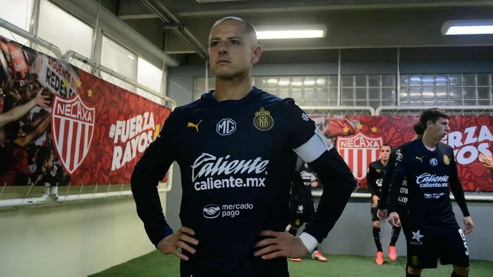 Chicharito revela su plan tras el retiro: 'estoy tratando de tomar la mejor decisión'