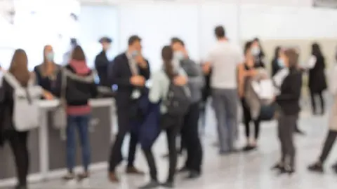 Anuncian siete ferias de empleo en CDMX: ¿Cuándo y dónde?
