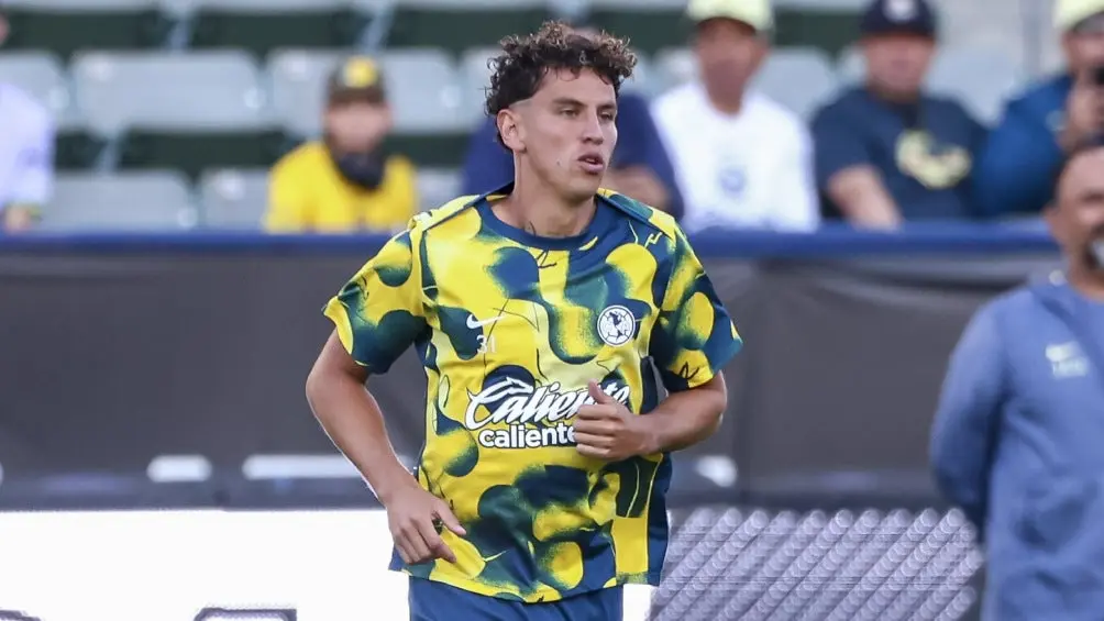 Igor Lichnovsky, defensa centra del América | IMAGO7
