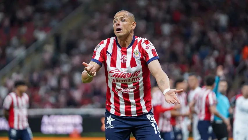 Javier Hernández fue compañero de Armando González | IMAGO7