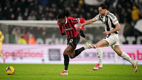 Juventus se queda el Derby dei Campioni y aleja a AC Milan de puestos Europeos