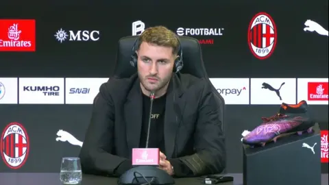 Santiago Giménez sobre su fichaje al Milan: 'Es un sueño; quiero dejar mi marca'